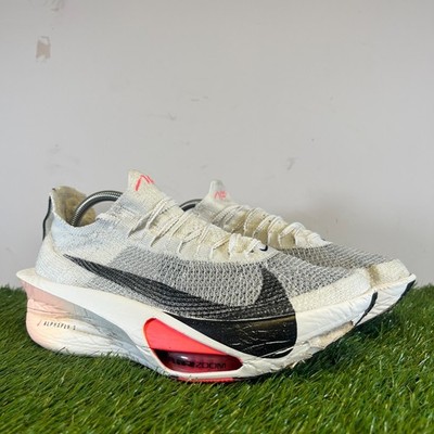 Nike Turnschuhe Größe 9 Herren weiß Air Zoom Alphafly 3 Komfort Logo Laufschuhe
