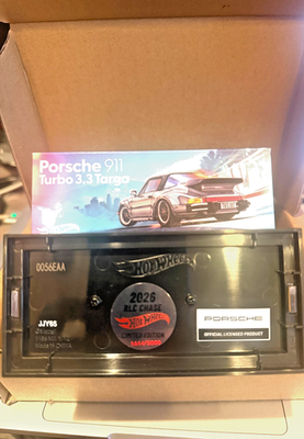Hot Wheels Porsche 911 Turbo 3.3 Targa RLC Chase Limited Edition