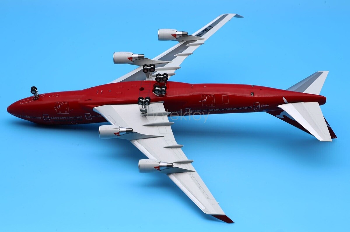 航空機・ヘリコプター JC Wings 1:200 QANTAS B747-400 VH-OEJ JC Wings 1:200 Qantas 'All Red' Boeing B747-400 Diecast