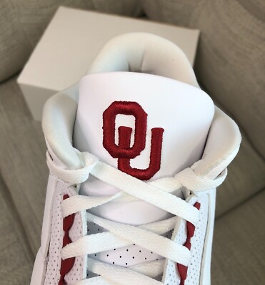 Nike Jordan 3 Force Savage Oklahoma Player Edition Football  display picture 3
