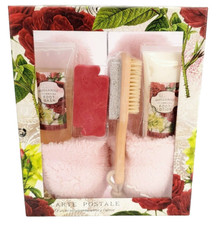 Carte Postale Gift Set Plush Slippers Foot Wash Lotion Nail Brush Toe Separators
