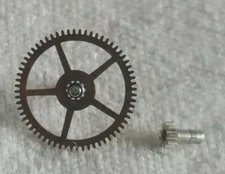 Tudor Caliber 1410 Part Number 10905 (Center Wheel + Canon Pinion)