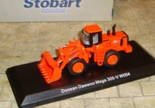 EDDIE STOBART -  DOOSAN DAEWOO MEGA 300-V SHOVEL TRACTOR   - 1:76 - BOXED/STAND