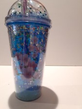 Bright Party Cups for Kids Reusable with Lids and Straws, Cute Red Flower Design
