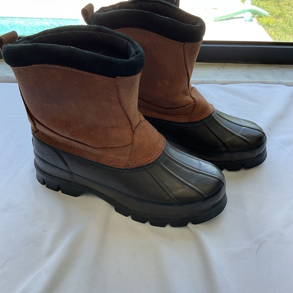 Waterproof Brass Brown and Black Two-Tone Snow Boots Size 8