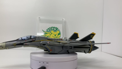 DX Chogokin Macross Frontier VF-25S Messiah Ozma Custom Action