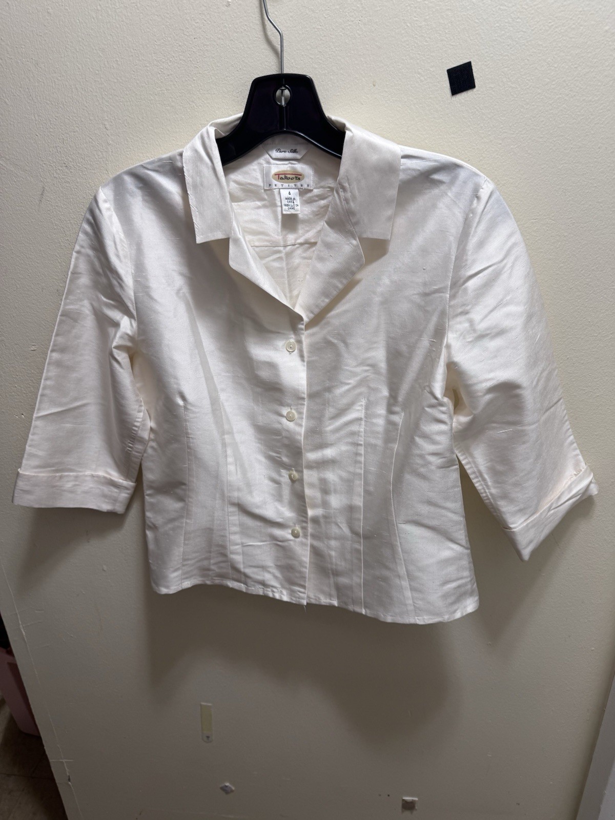 Talbots Cream Silk Collared Button Blouse Size 4p Petite