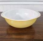 Pyrex Yellow Mixing/Nesting Bowl with Handles 2 Quart Yellow #024 USA