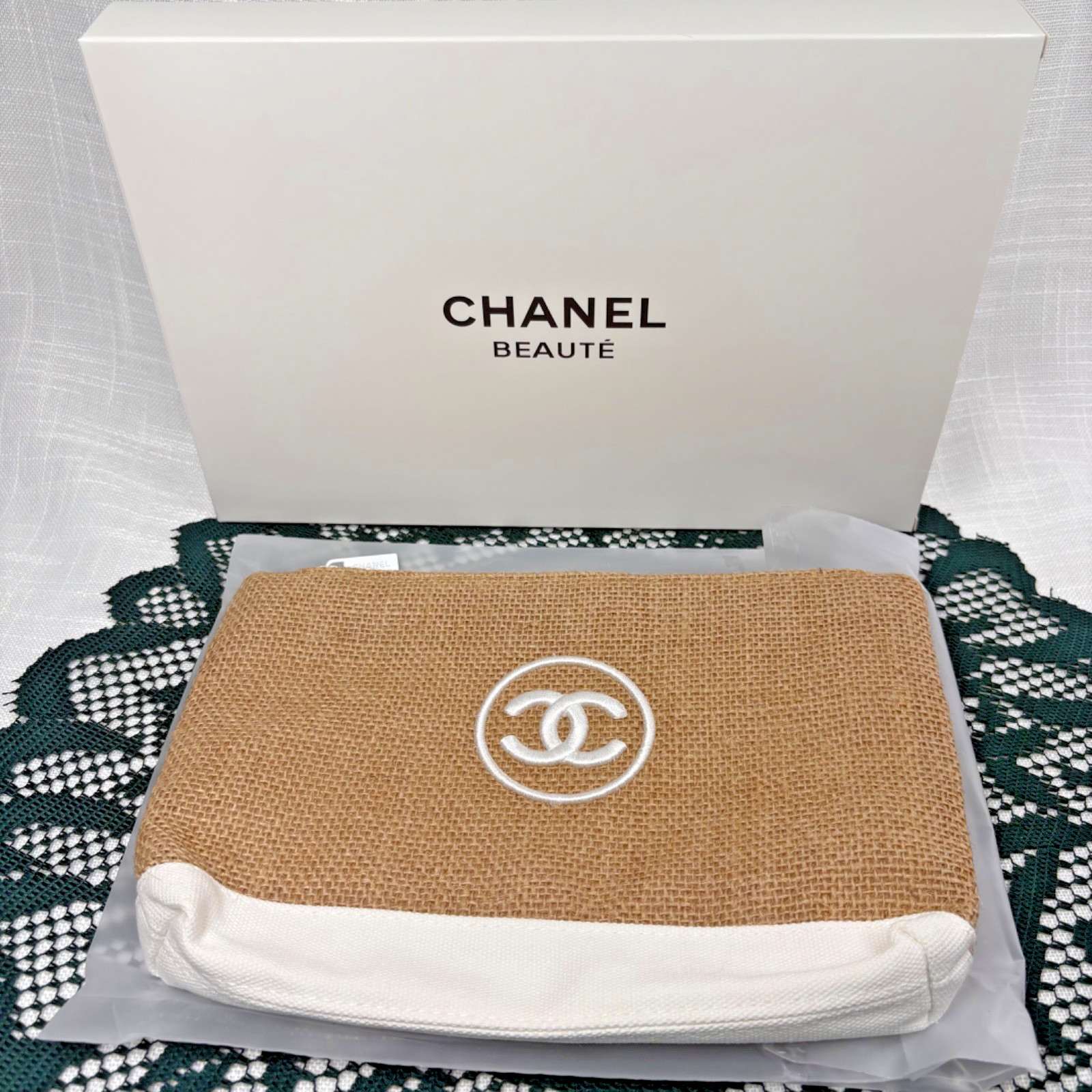 Bolso sin asas Chanel CC GWP VIP arpillera yute blanco nupcial maquillaje regalo playa NUEVO