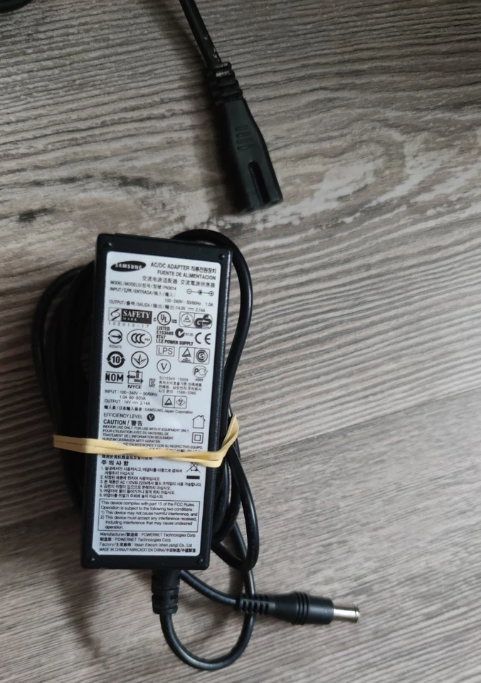 ★ SAMSUNG PN3014 chargeur 14V 2.14A noir original alimentation secteur - Photo 1/2