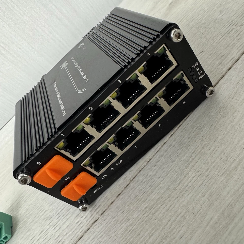 Industrial Passive 24V 8 Ports PoE Switch with 2 SFP Slot, 10/100/1000Mbps Gi... - Image 4 of 4