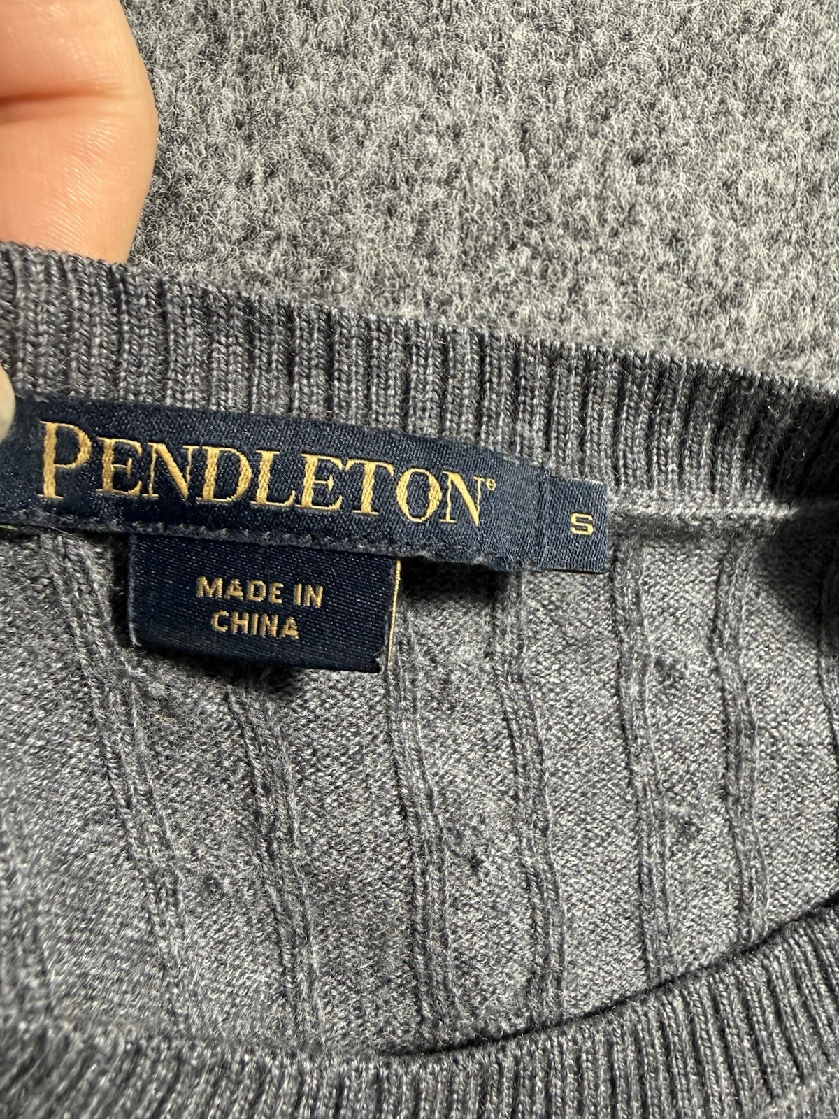 Pendleton Women’s Small Gray Cable Knit Sweater M… - image 3