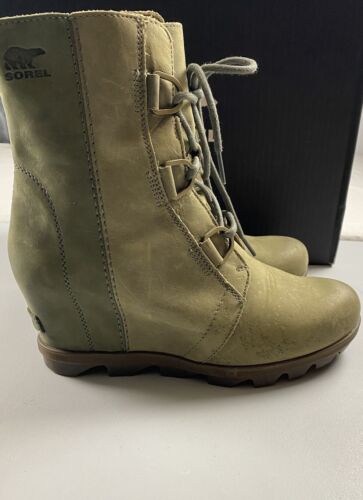 Sorel  Boots Women Size 10 Joan Of Artic Wedge 11 