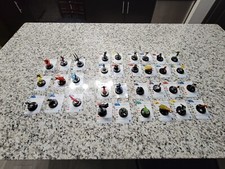 DC Comics - Heroclix Mixed Lot of 33 Figures With Cards - Some Rare Great Value 