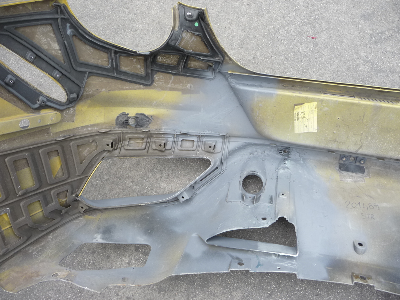 11 -16 Ferrari FF rear bumper with camera, park sensor version 84539210/ATD OE