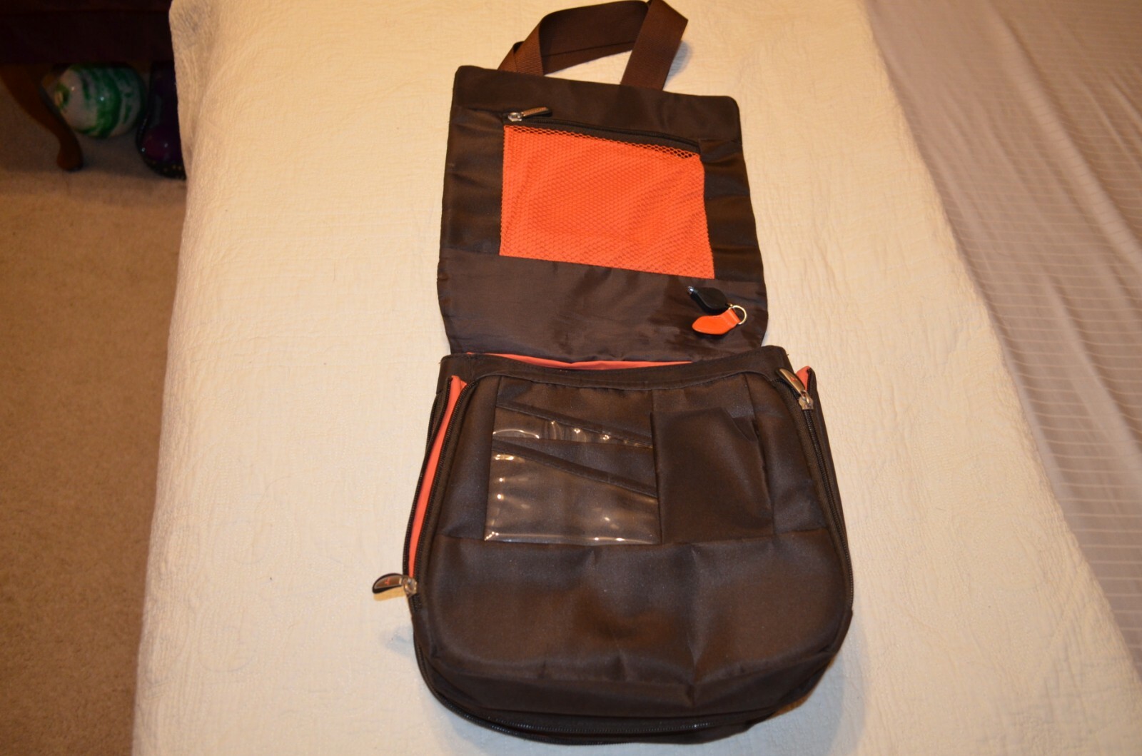 Authentic TRAVELON Brown Nylon CROSSBODY Expandable T… Gem