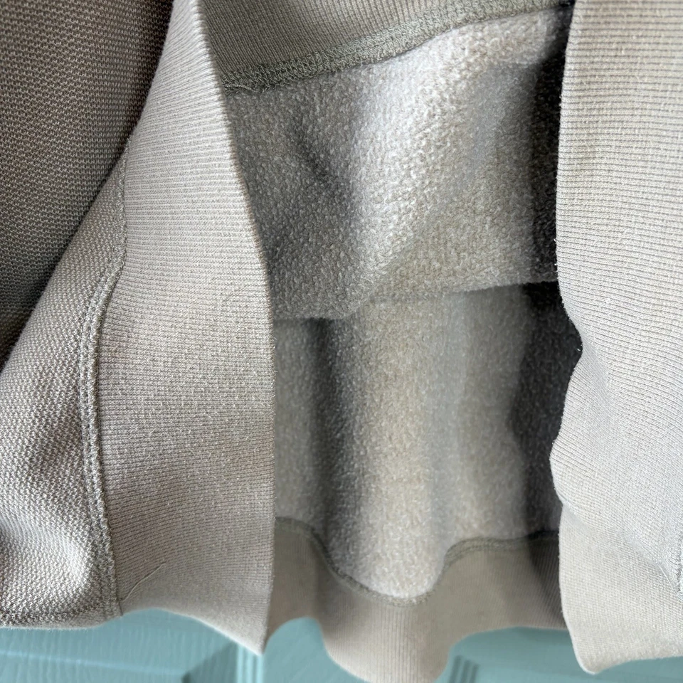 Greg Norman Sweatshirt Mens 2XL Light Tan Crewneck Shark Logo Golf Pullover - Image 4 of 4