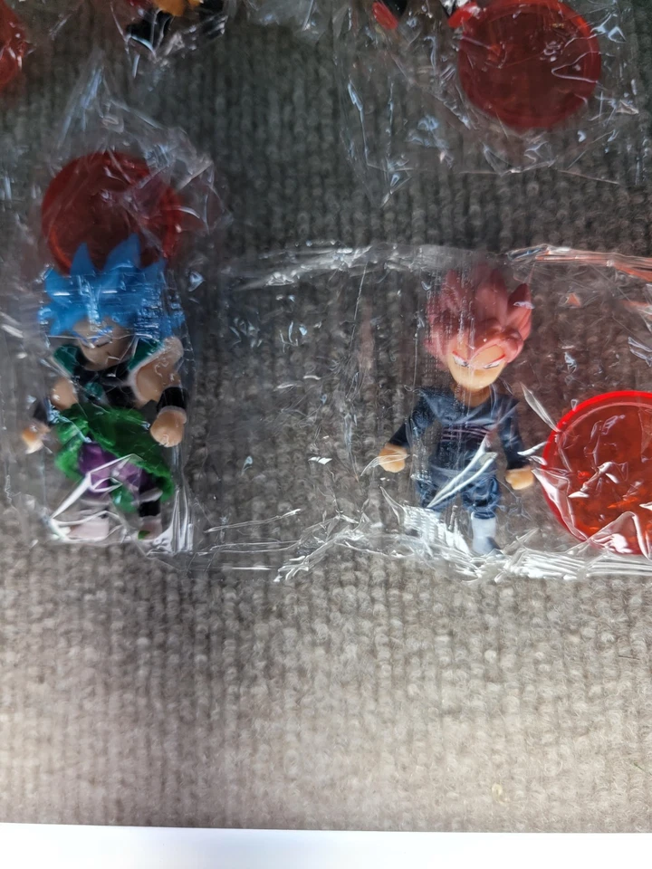 Juego de 16 mini figuras o colección Dragon Ball Z Cake Topper ¡NUEVO! ¡SELLADO! Foto 3 de 4