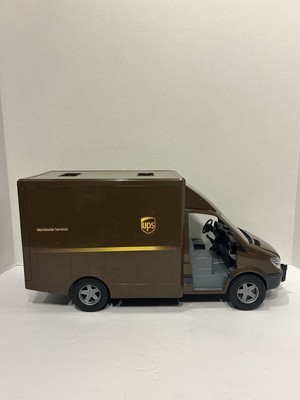 UPS Delivery Truck Mercedes Benz Sprinter 2006 Bruder 17 