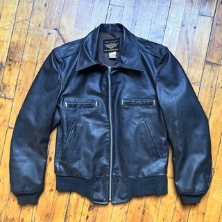 Chaqueta Harley Davidson pequeña de cuero sintético vintage de los años 60 hecha en EE. UU. estilo raro