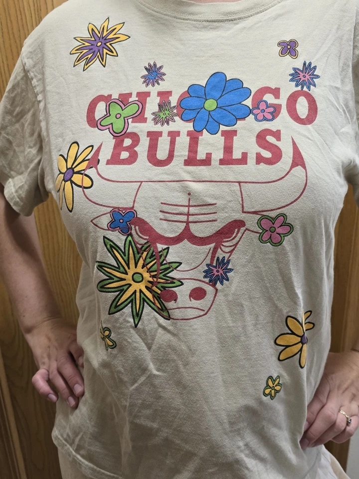 Винтажная стильная женская большая рубашка NBA Chicago Bulls - Изображение 2 из 3