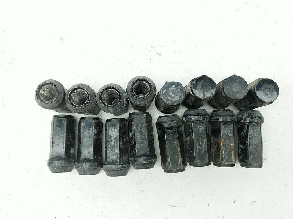 18 зажимных гаек для колес Textron Havoc X кол-во из 16 штук - Изображение 3 из 4