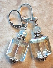 CHAMPAGNE color CHINESE CRYSTAL earring  LEVERBACK handcrafted XX