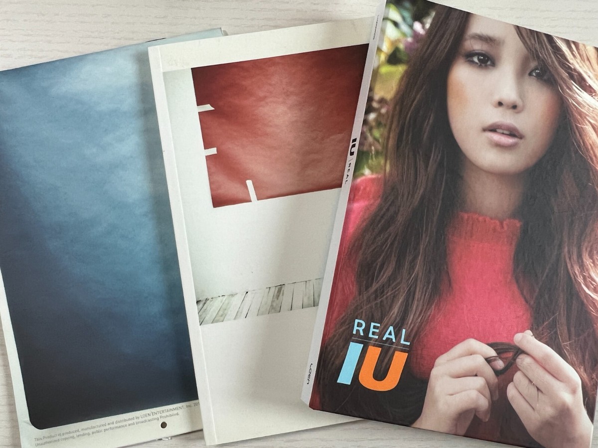 IU サイン　サイン　アルバム IU [REAL SPECIAL PRESENT] Autographed Signed Album LIMITED