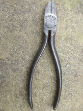 UTICA #41-6 DIAGONAL WIRE CUTTERS WIRE CUTTERS MADE IN THE USA NOSE CHIPPED