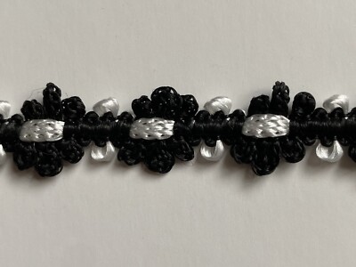 5 Yds Rococo Trim Flower Braided Trim Daisy Black/White 1/2  