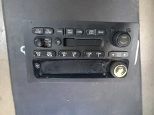  Chevy Silverado 2003 Factory Stereo **UNTESTED PARTS ONLY **