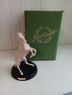 Sculpture Spirit Of The Wild White Horse On Base John Beswick FO