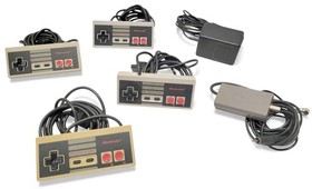 NINTENDO ENTERTAINMENT SYSTEM NES-001 CLASSIC 1985 VIDEO GAME CONSOLE BUNDLE