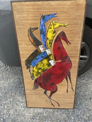 TABLEAU CHEVAUX EN ÉMAIL SUR PANNEAU ANNÉE 70 - Photo 1/4