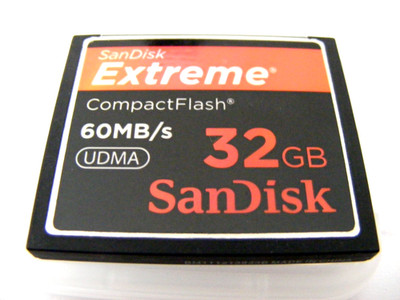 . . 32GB Compact Flash Card Extreme UDMA 60MB/s (  32 GB CF ) SanDisk gebraucht