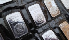 Sealed 1 oz Silver Bar APMEX 1 Troy Ounce .999 Fine Silver American Silver 82.95 per troy oz