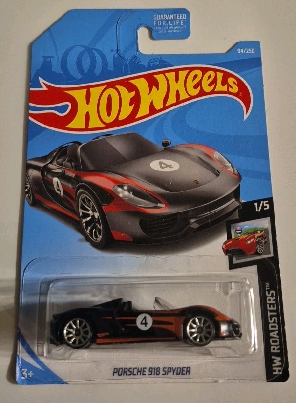 Hot Wheels 2018 Porsche 918 Spyder black variation w/#4 on it, NEW