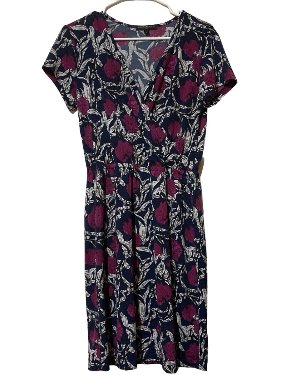 open lace back dress Shop Banana Republic Clothing and Dresses at SilkRoll. Trade with us!