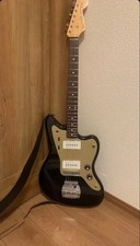 Fender Jazzmaster E-Gitarre Schwarz Gold Schlagbrett