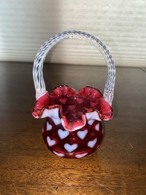 STUNNING VTG FENTON Cranberry Opalescent HEART OPTIC Swirl Handle Basket 6.25''H