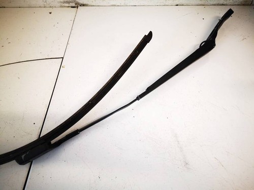 Opel Astra 2011 Wiper Blade 13289888, Genuine #2470389-85