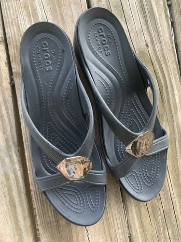 CROCS DUAL COMFORT women's wedge heel sandals Size 11 Black Medallion