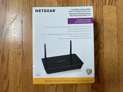 OPEN BOX Netgear WAC104 AC1200 dual band wireless access point