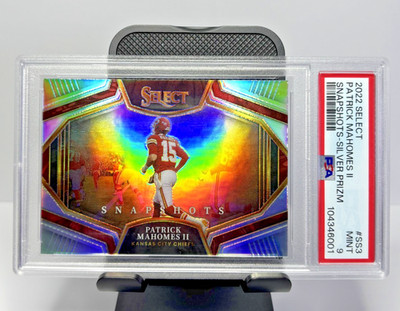 Patrick Mahomes - 2022 Panini Select Snapshots #SS-3 SILVER Prizm - Investment