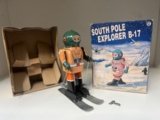 TIN South Pole EXPLORER B-17 TOY ROBOT Astronaut type Windup very good condition