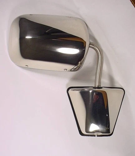 NOS GM# 15693132    92-96 GM G Series Right (Pass Side)  Outside Mirror Assembly