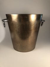 threshold ice bucket