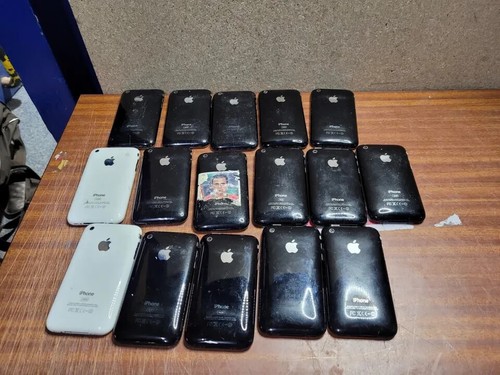 iPhone A1303 3Gs 8GB, 16GB Joblot Faulty/ Untested Phones x 16 - Picture 5 of 7