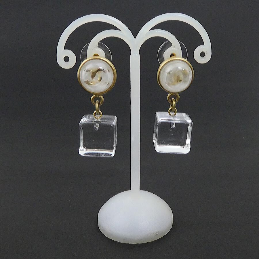 【Chanel】シャネル★earrings★ピアス ccロゴ★ シザー★未使用 Auth CHANEL CC Logo Pierce Earrings Gold/Clear Metal/Resin
