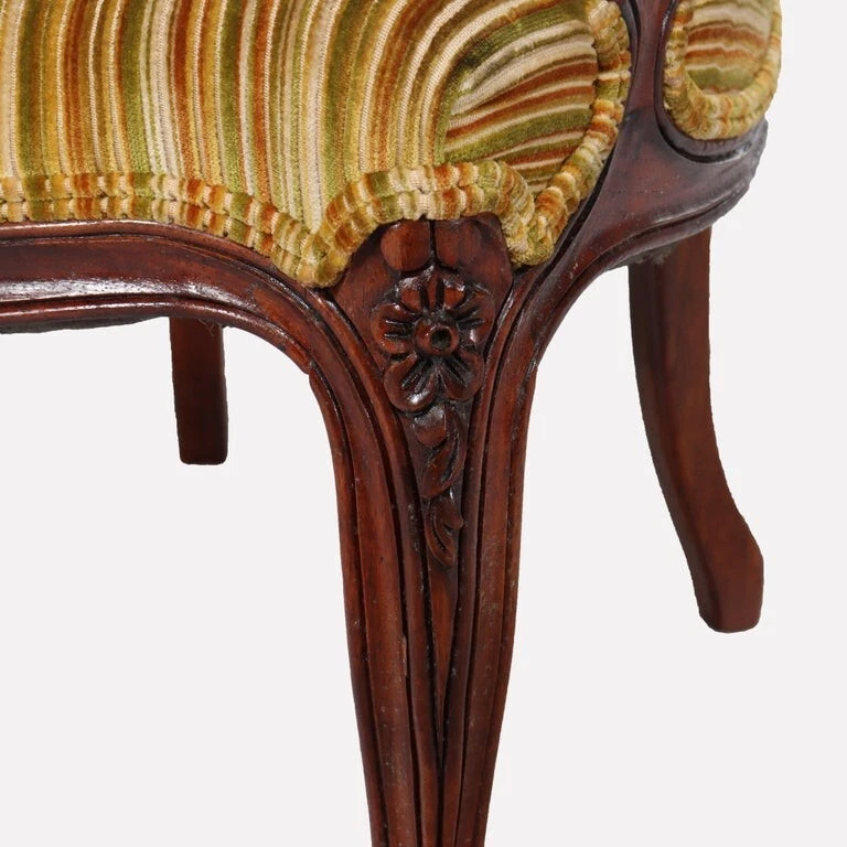 Antiguo sillón francés Luis XIV tallado en nogal y tapizado de salón C1880 Foto 2 de 4